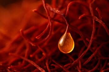 Safran telleri ve altın damla